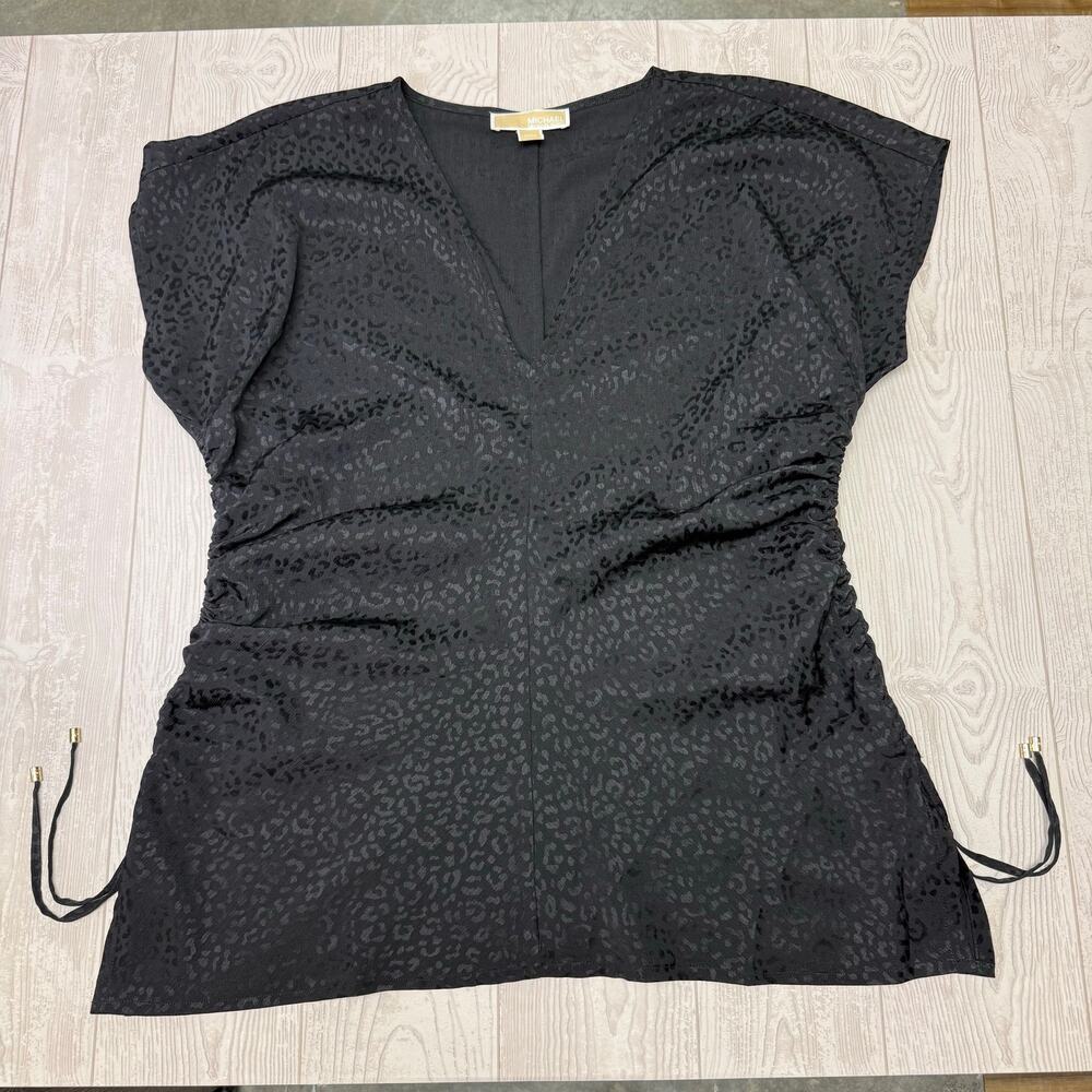 Micheal Kors Satin Top Black Cheetah Leopard Short Sleeve V Neck Size XL